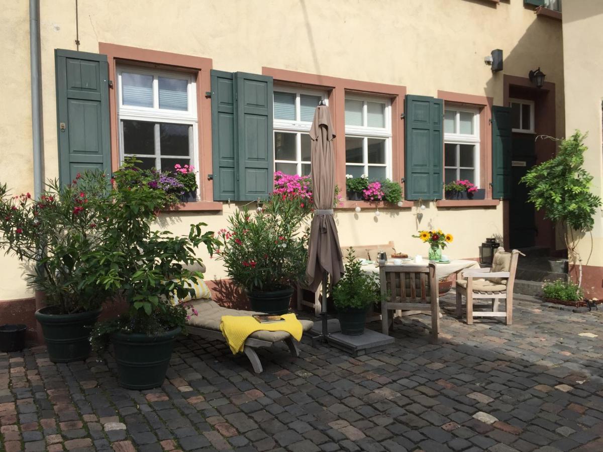 Alte Schule Wachenheim Im Zellertal Wachenheim an der Weinstraße Exterior foto