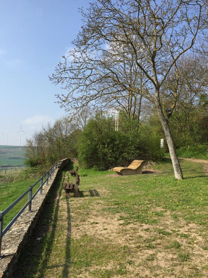 Alte Schule Wachenheim Im Zellertal Wachenheim an der Weinstraße Exterior foto